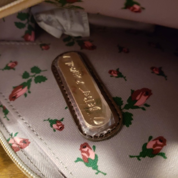 Betsey Johnson "Wonder Woman" Clutch Purse NWT - Picture 6 of 8